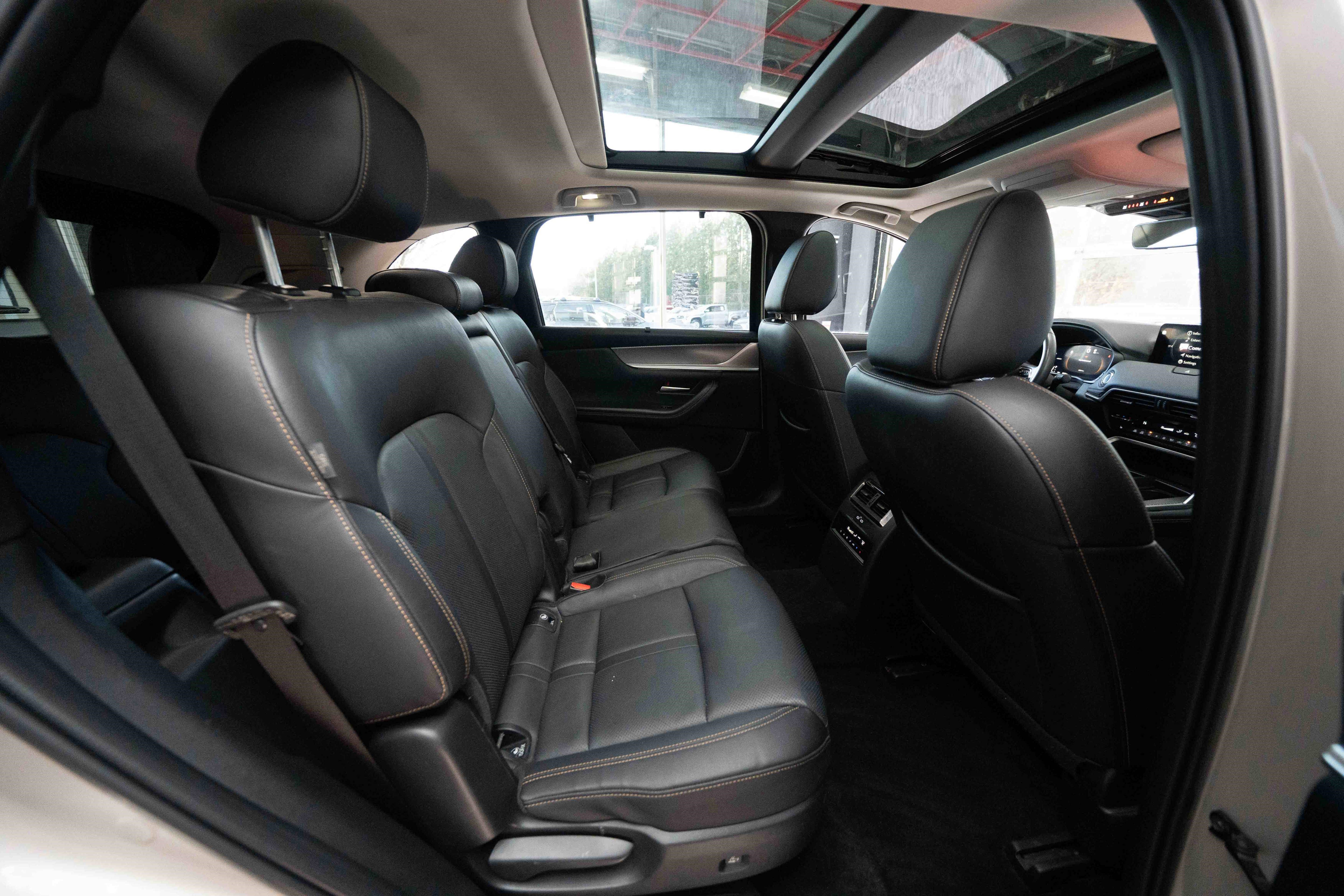 Used 2024 MAZDA CX-90 3.3 Turbo S image 25