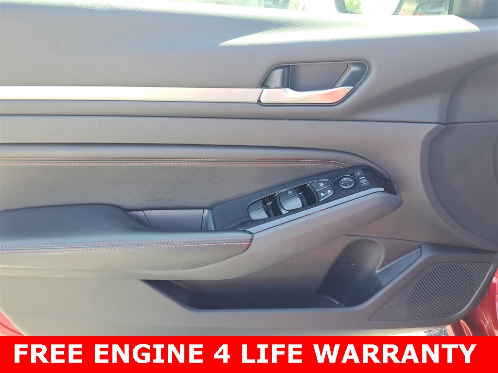 Used 2023 Nissan Altima 2.5 SR image 17