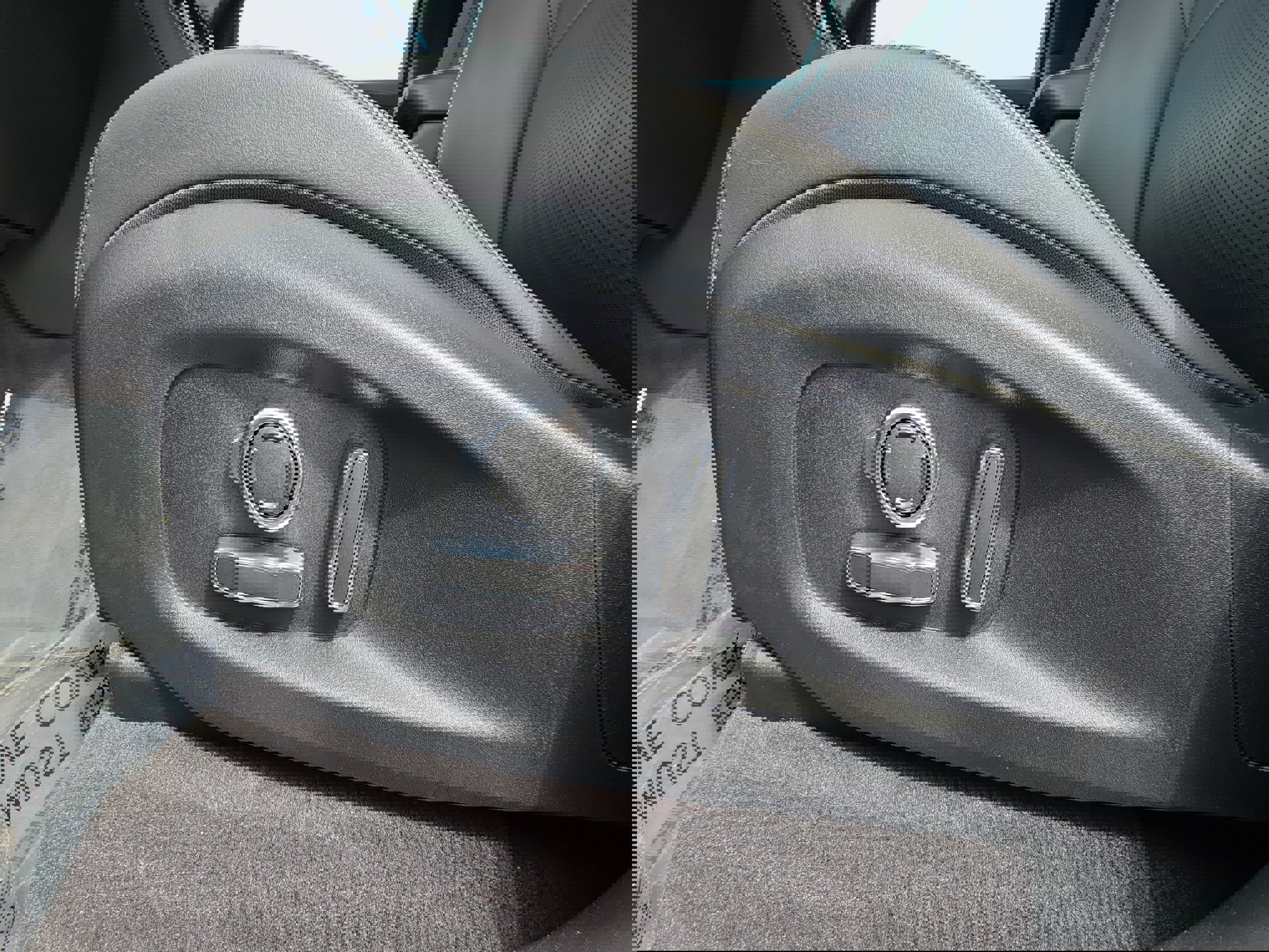 Used 2025 Jaguar F-PACE R-Dynamic S image 29