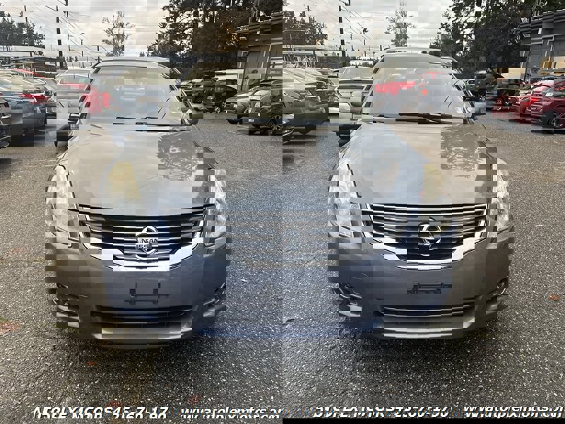 Used 2011 Nissan Altima Hybrid Sedan image 2