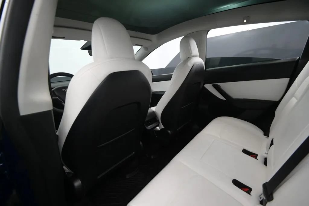 Used 2022 Tesla Model Y Performance AWD/4WD image 44
