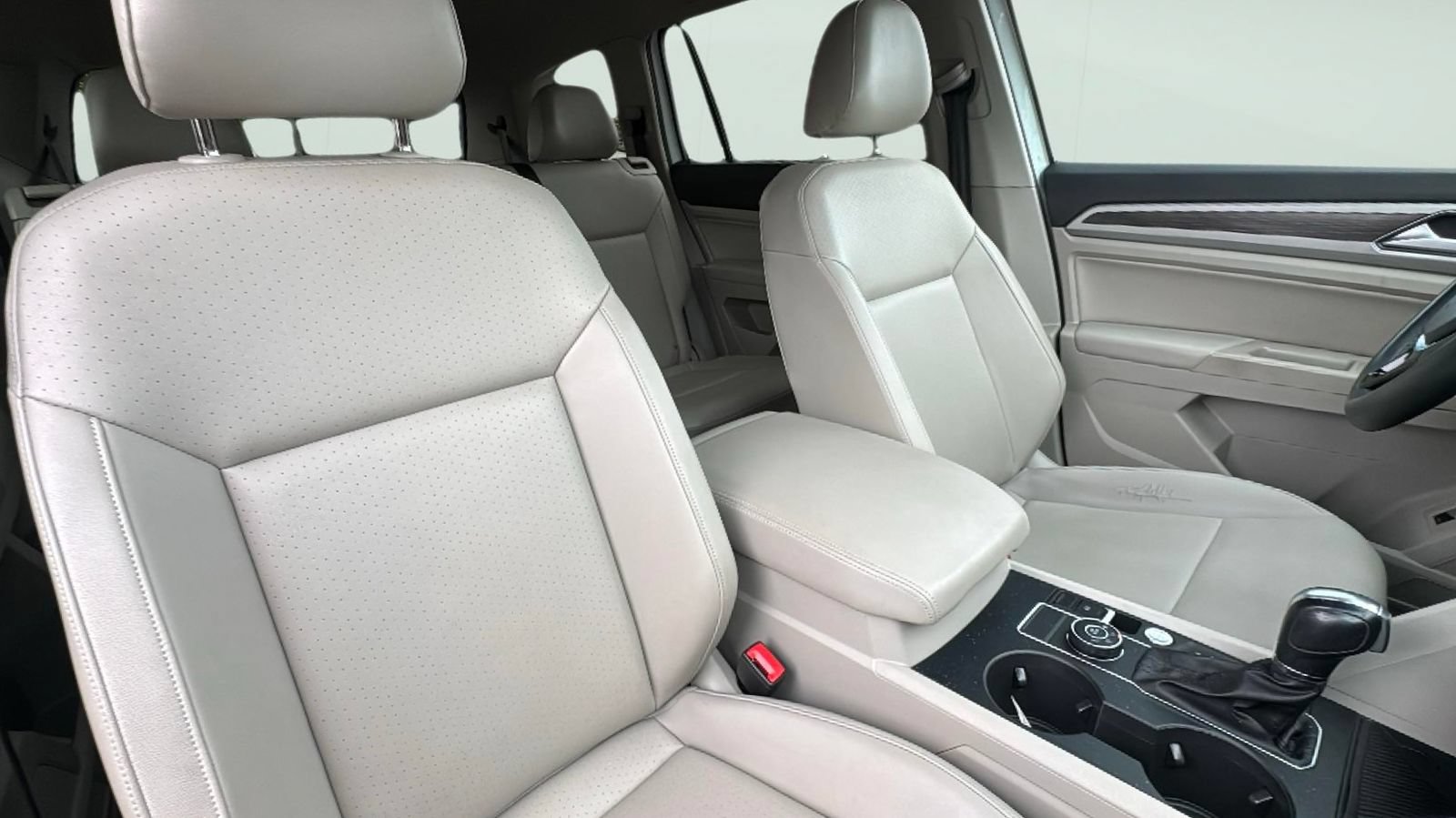 Used 2018 Volkswagen Atlas SE AWD/4WD image 21