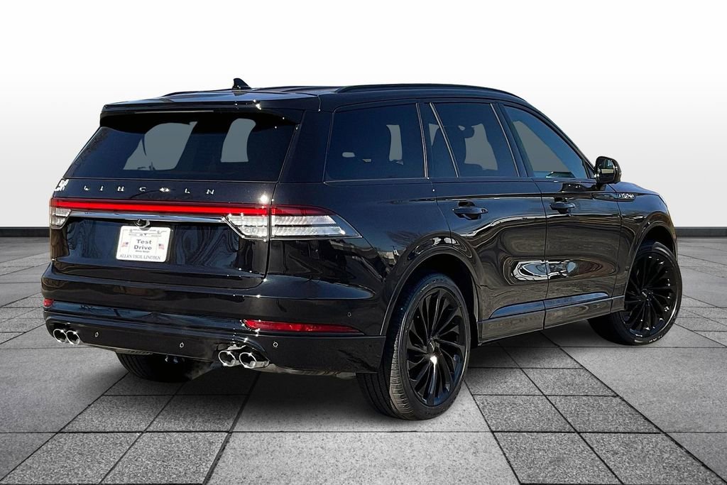 Used 2024 Lincoln Aviator Reserve w/ Equipment Group 201A image 13