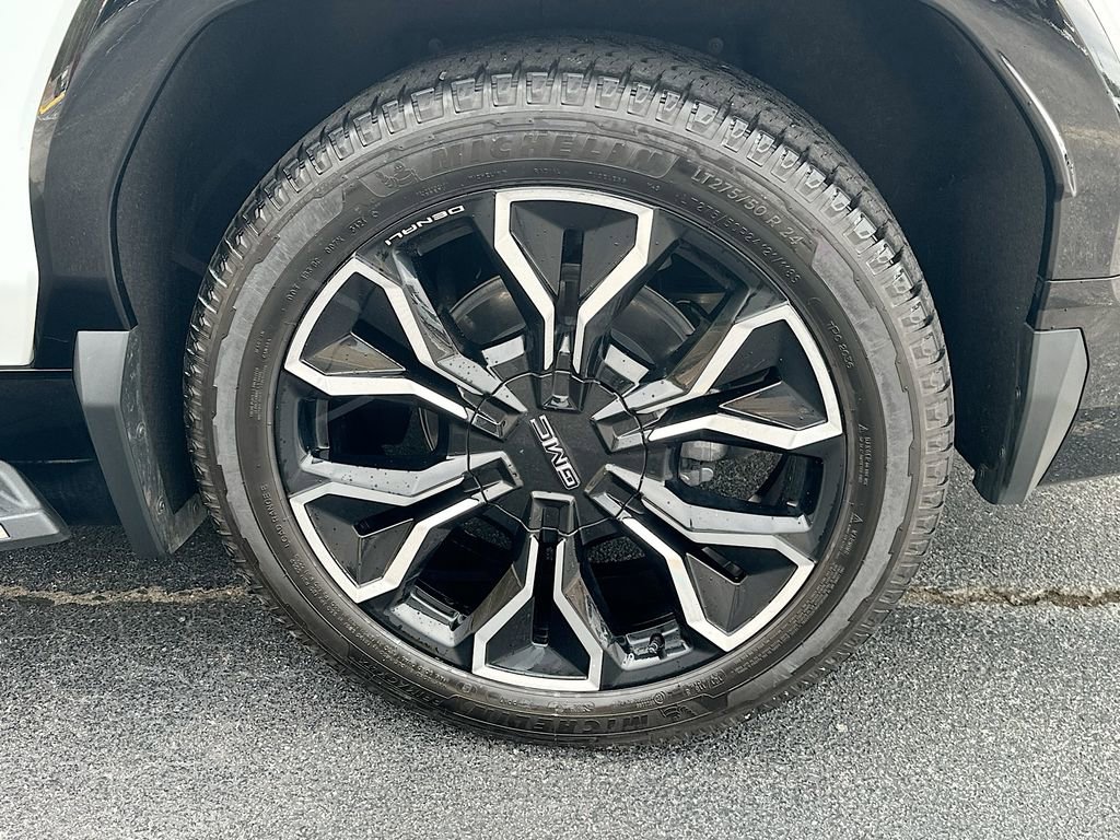 Used 2025 GMC Sierra EV Denali image 24