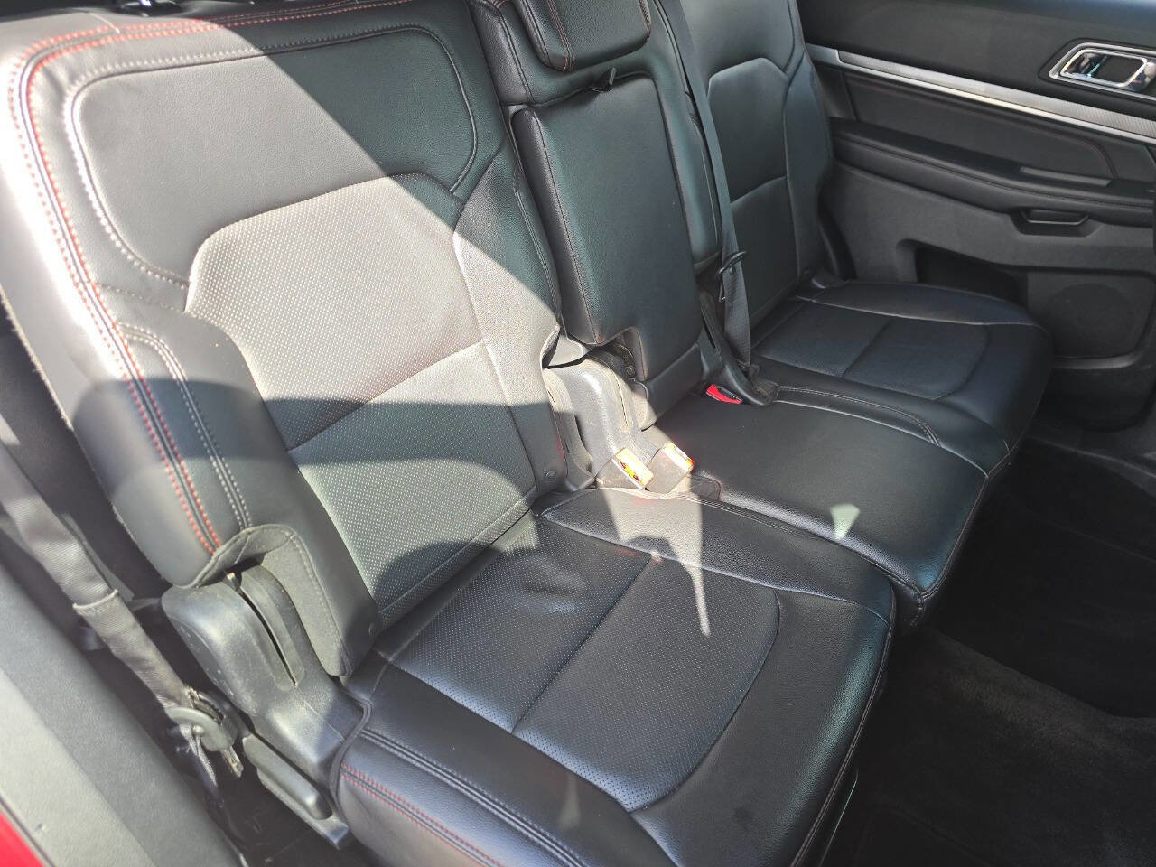 Used 2017 Ford Explorer Sport w/ Equipment Group 401A image 31