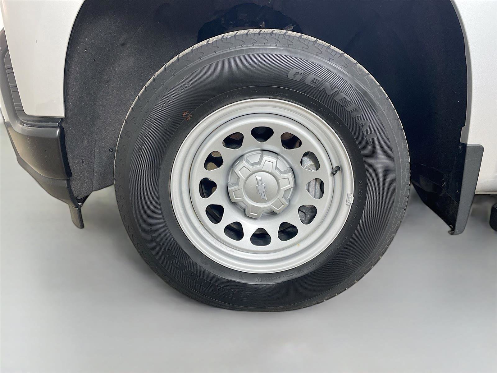 Used 2021 Chevrolet Silverado 1500 W/T w/ WT Value Package AWD/4WD image 27