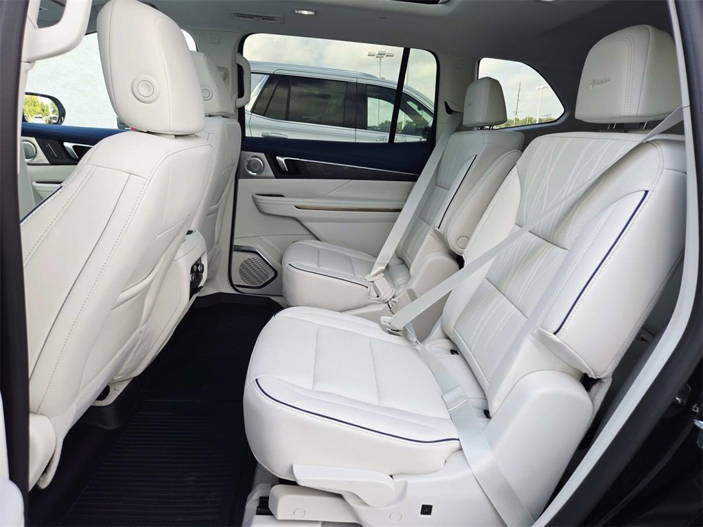 New 2026 Buick Enclave Avenir w/ Super Cruise Package image 15