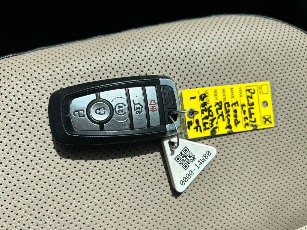 Used 2022 Ford Escape Titanium w/ Titanium Elite Package image 31