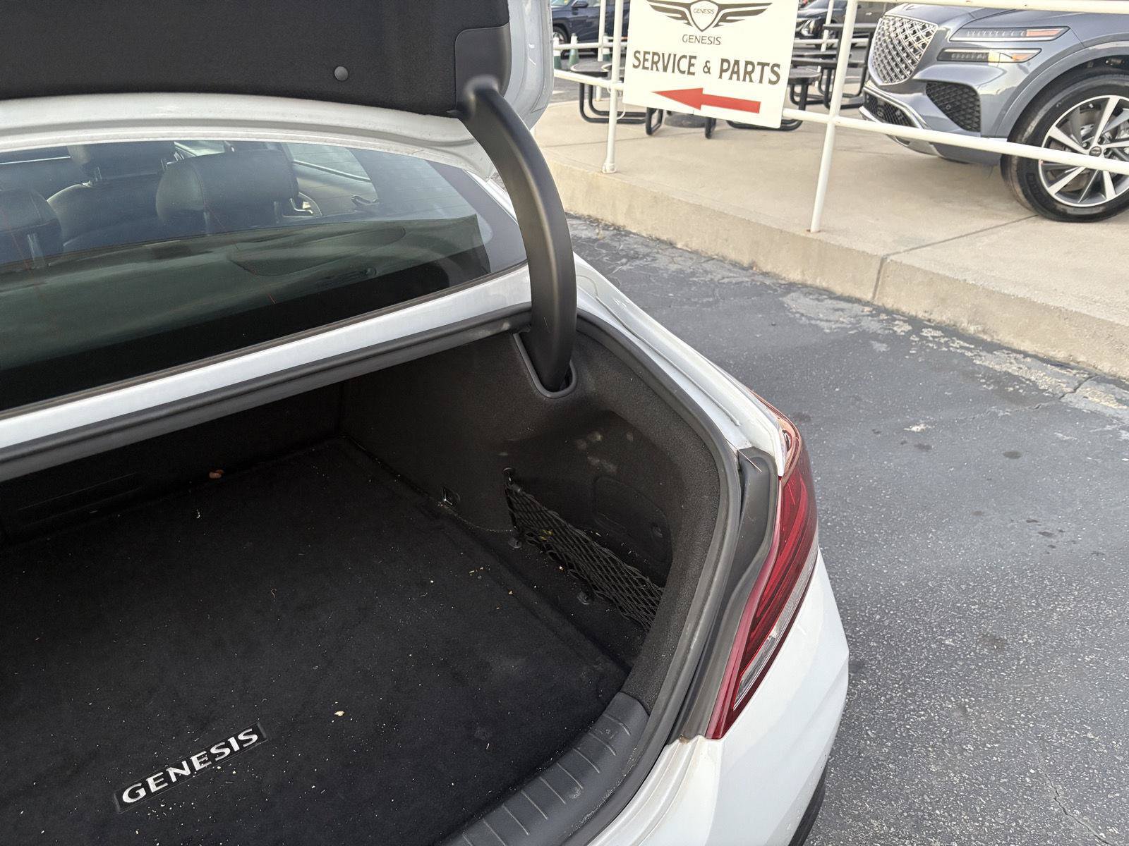 Used 2019 Genesis G70 3.3T image 11