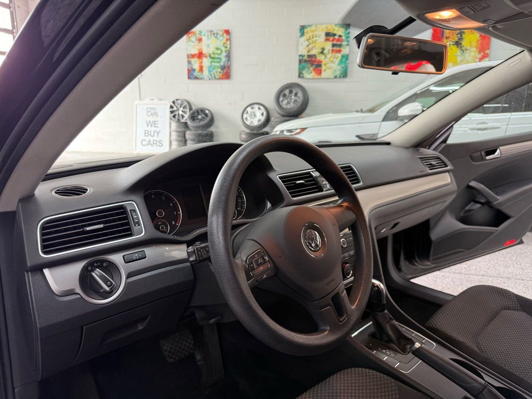 Used 2014 Volkswagen Passat 2.5 S FWD image 10
