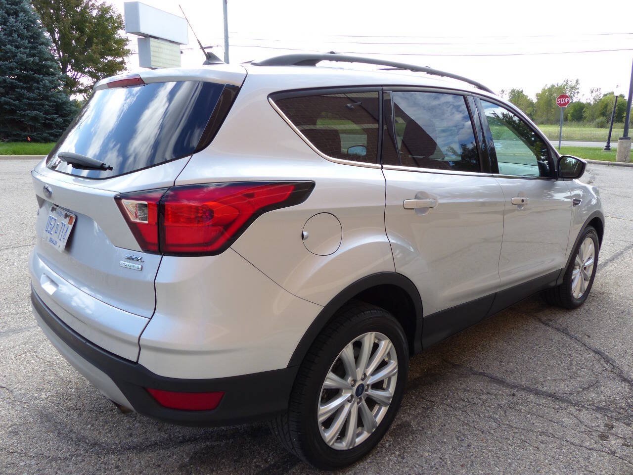 Used 2019 Ford Escape SEL FWD image 11
