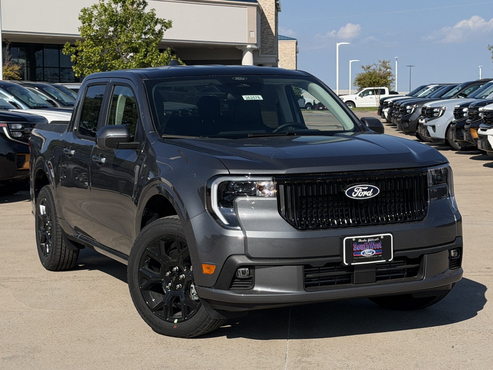 New 2026 Ford Maverick Lobo AWD/4WD image 2