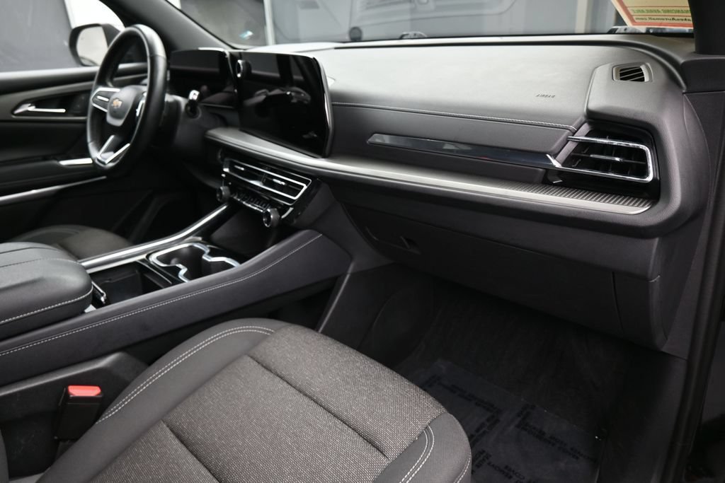 Used 2024 Chevrolet Traverse LS FWD image 51