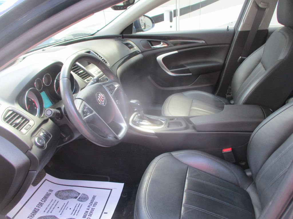 Used 2011 Buick Regal CXL Turbo w/ TO2 Preferred Equipment Group FWD image 12