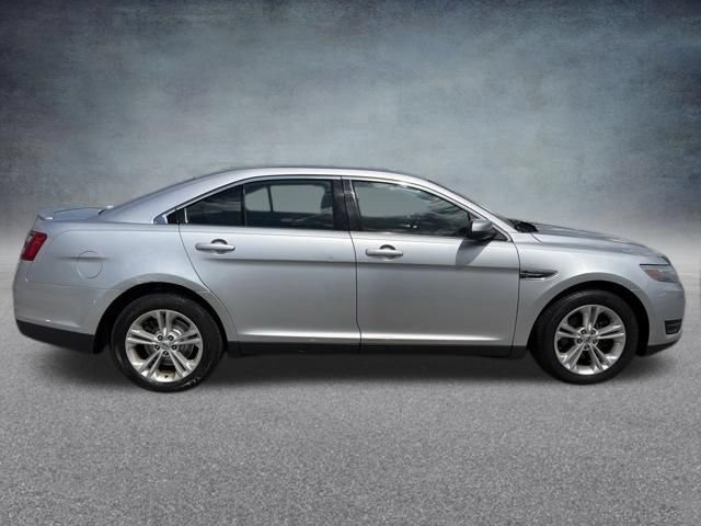 Used 2014 Ford Taurus SEL FWD image 5