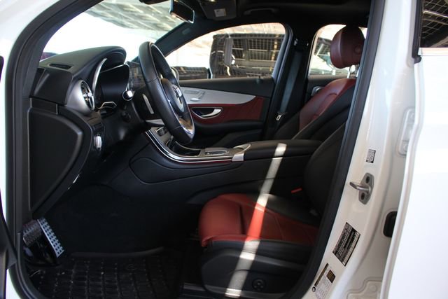 Used 2021 Mercedes-Benz GLC 300 4MATIC Coupe image 9