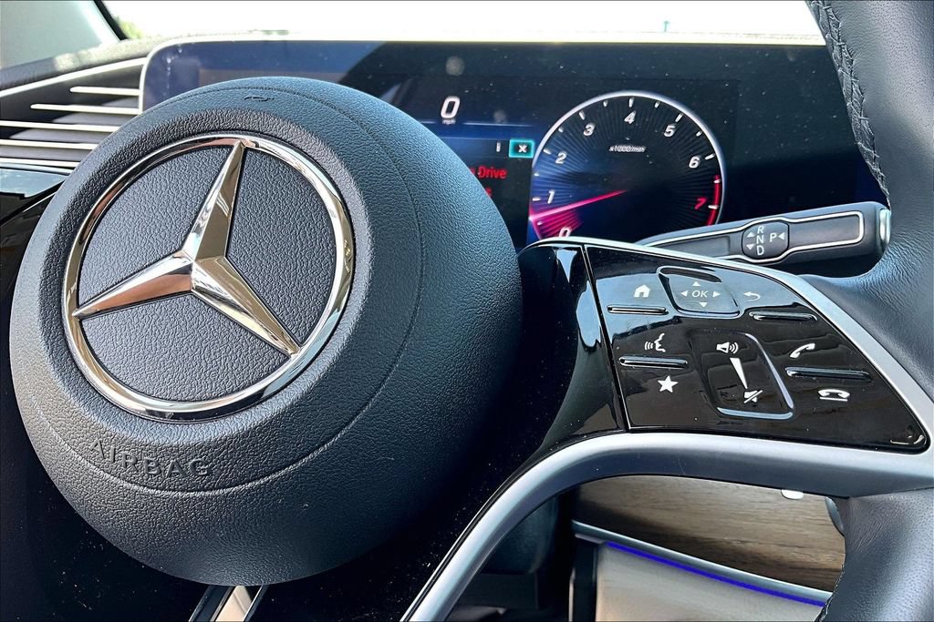 Used 2025 Mercedes-Benz GLE 350 4MATIC image 26