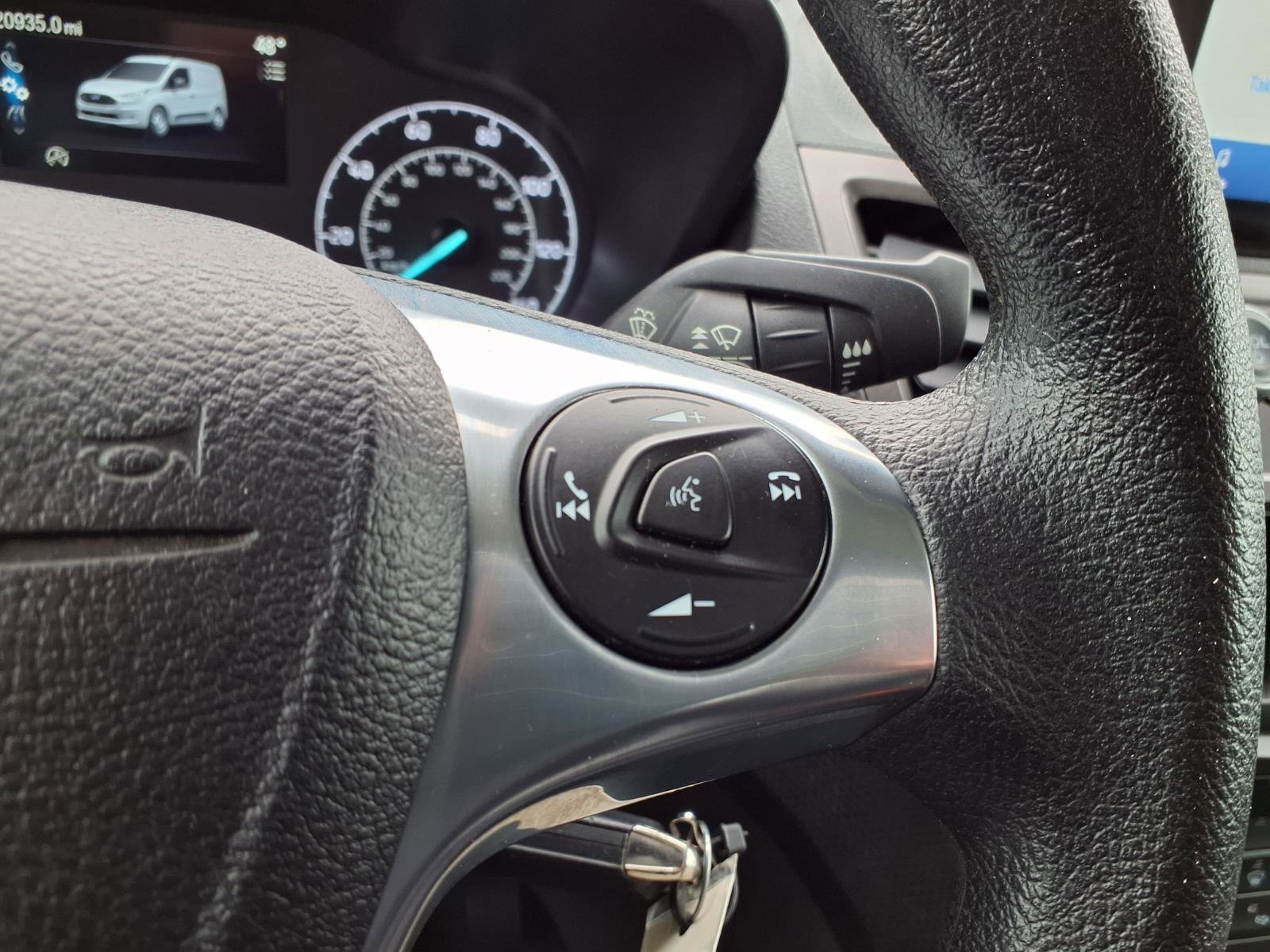 Used 2023 Ford Transit Connect XL image 17