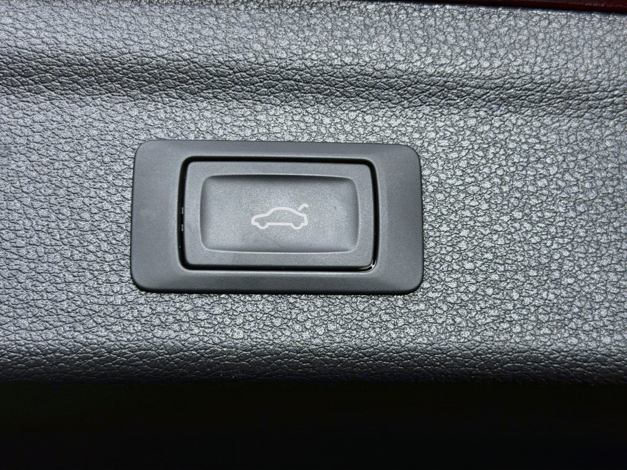 Used 2025 Audi Q3 2.0T Premium AWD/4WD image 28