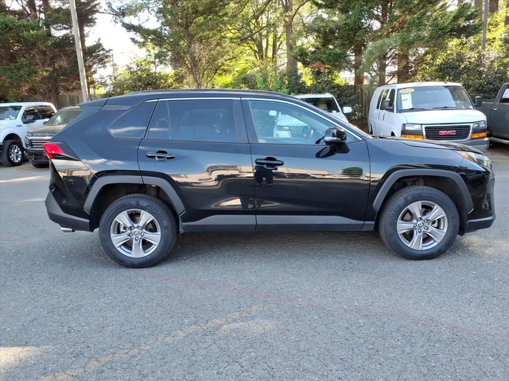 Used 2024 Toyota RAV4 XLE image 28