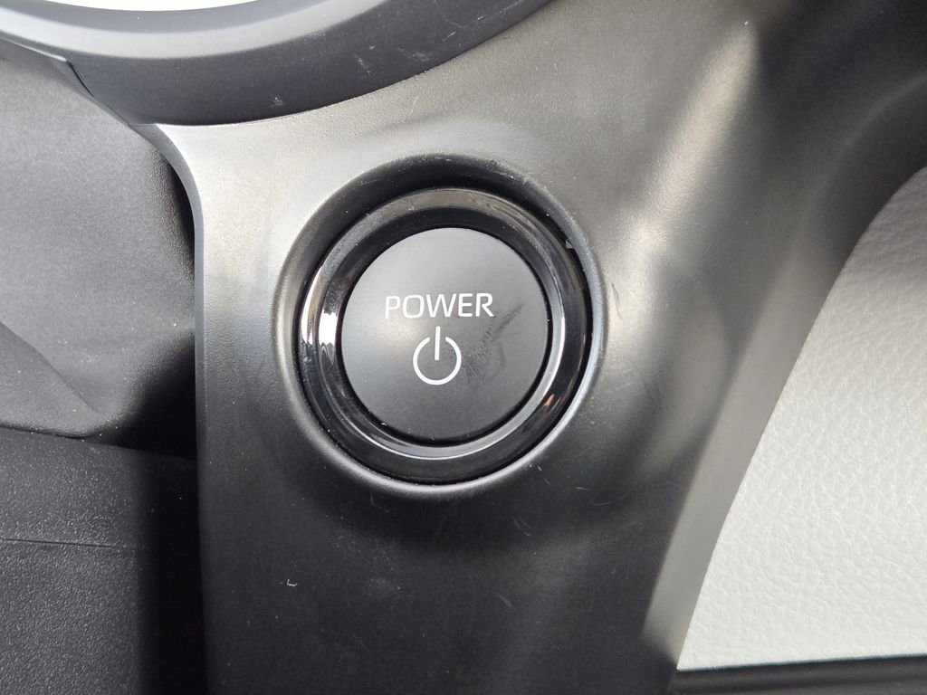 Used 2025 Toyota Sienna XLE w/ XLE Plus Package image 23