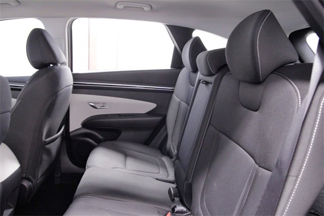 Used 2023 Hyundai Tucson SE image 17