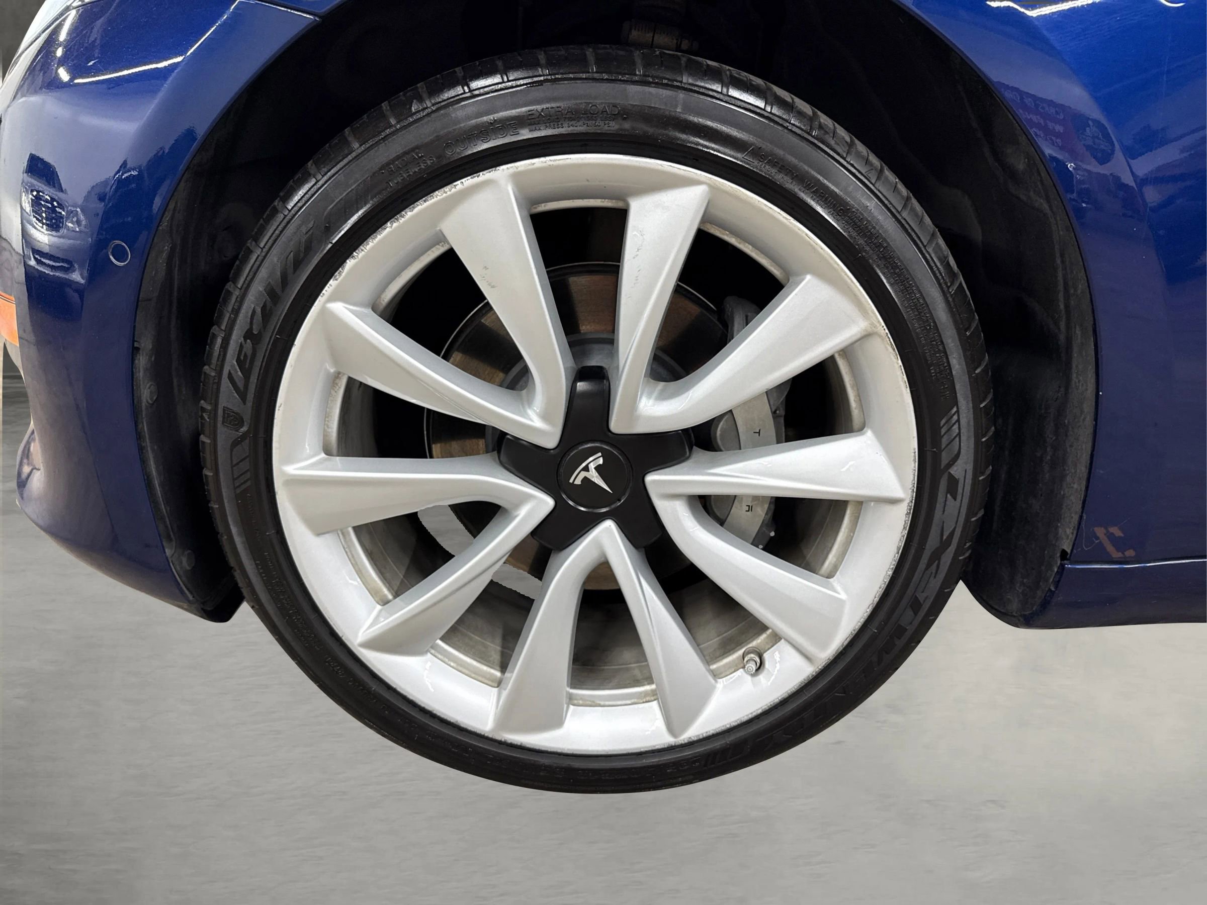 Used 2019 Tesla Model 3 Standard Range Plus image 16