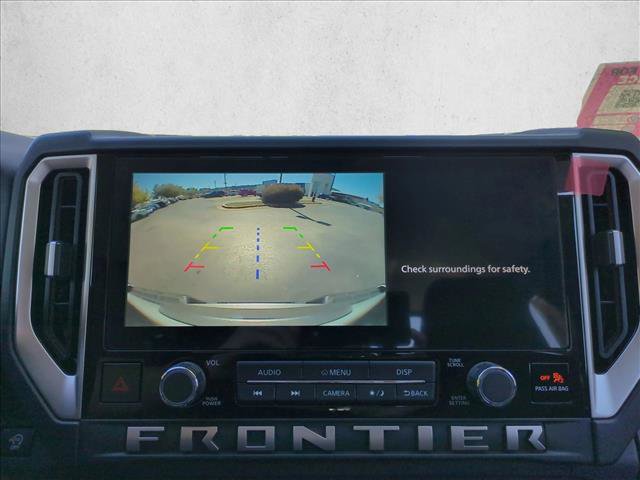 Used 2025 Nissan Frontier SV RWD image 13