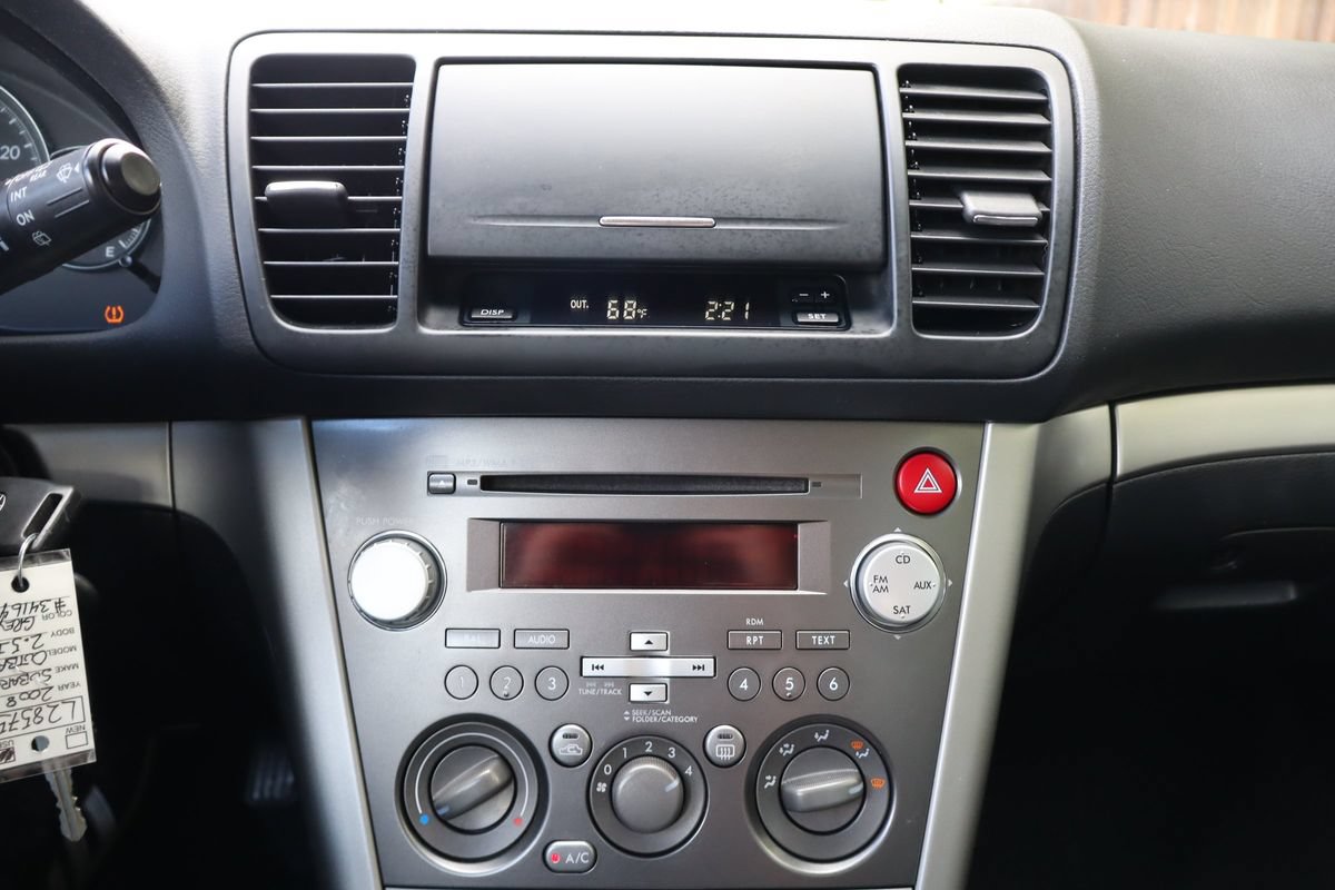 Used 2008 Subaru Outback 2.5i AWD/4WD image 33