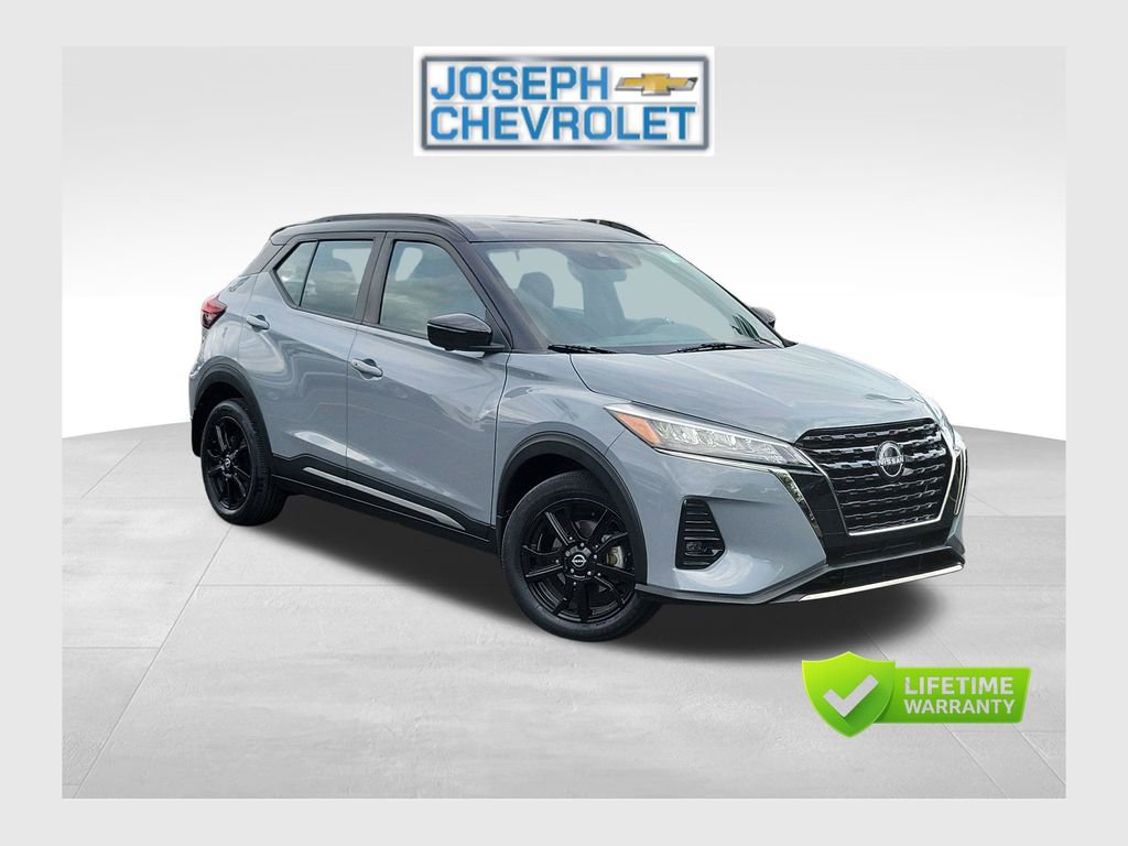 Used 2023 Nissan Kicks SR