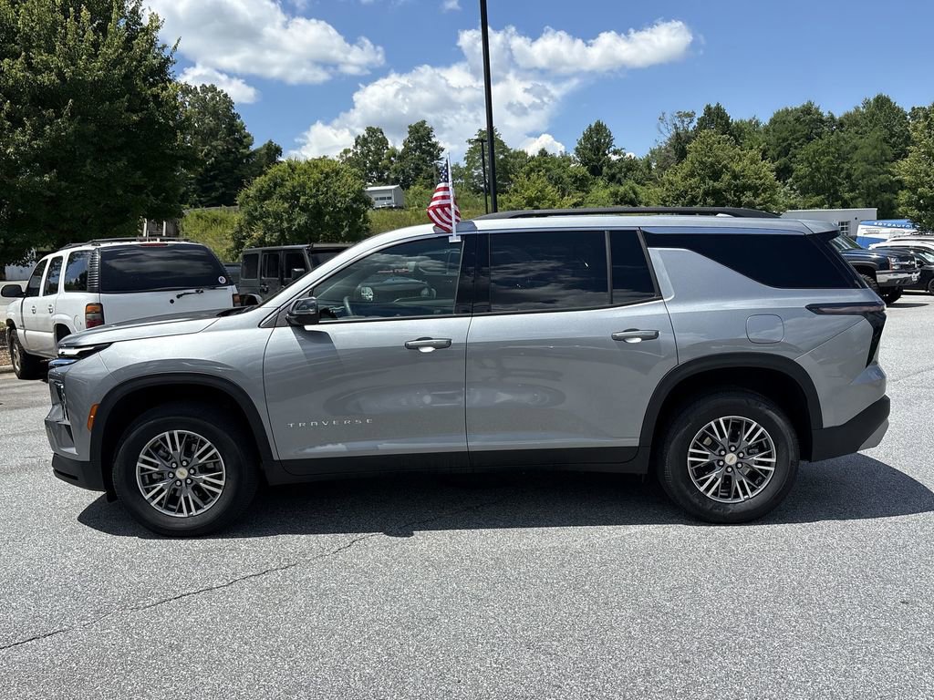 New 2025 Chevrolet Traverse LT image 5