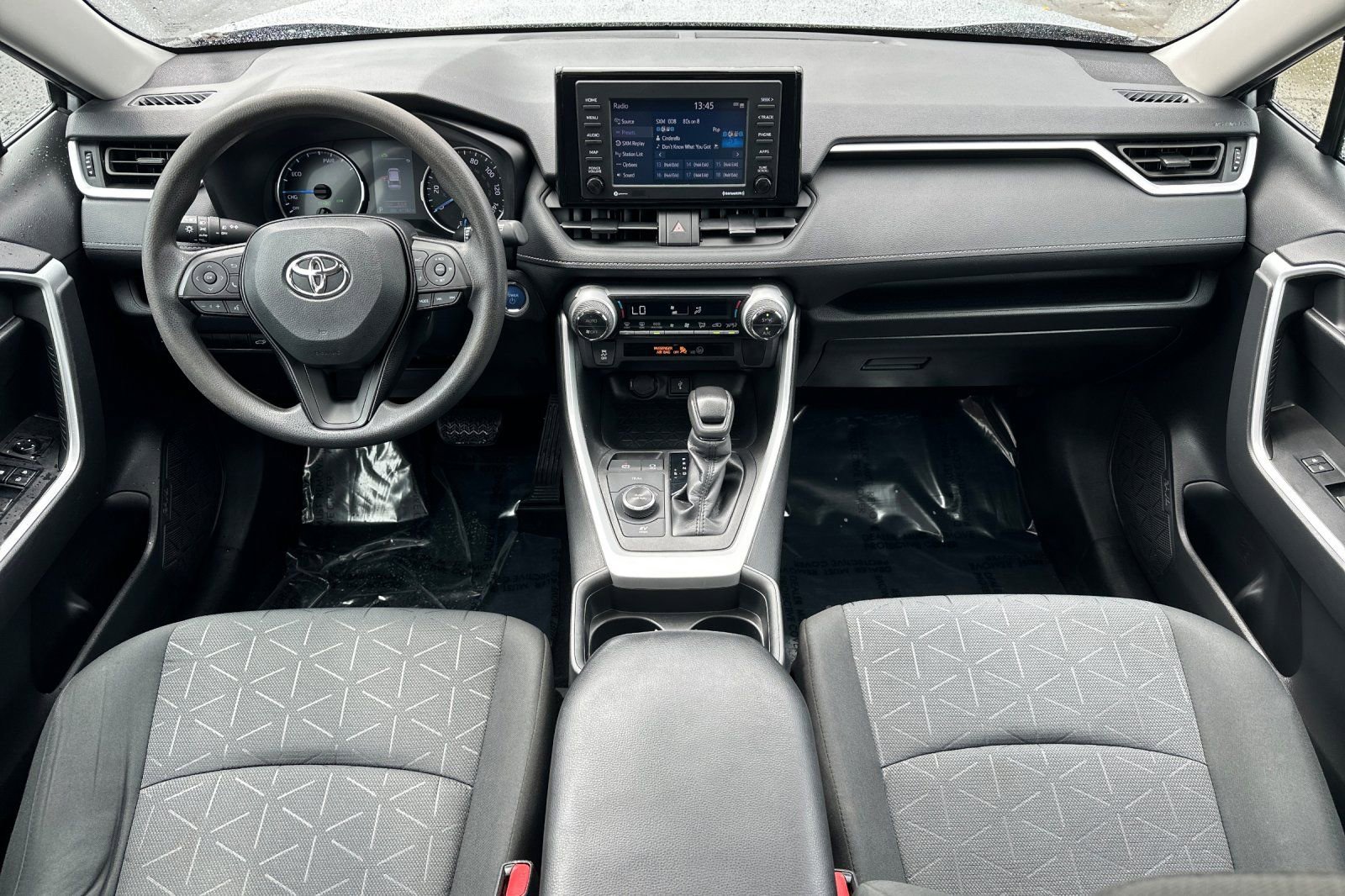 Used 2021 Toyota RAV4 XLE w/ Convenience Package image 15