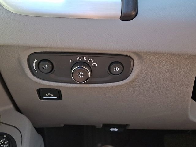 Certified 2023 GMC Terrain SLT image 25