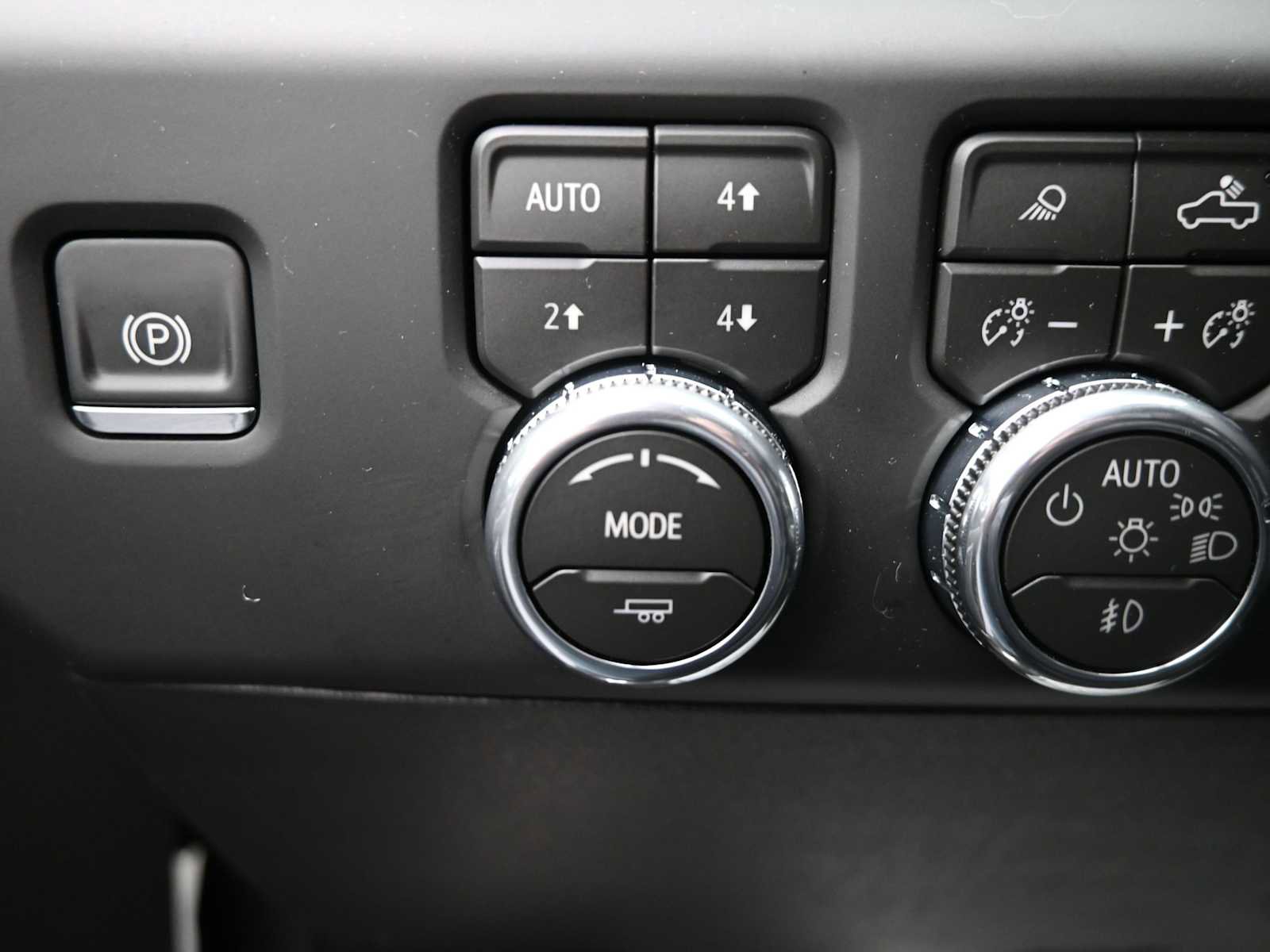 New 2026 GMC Sierra 2500 Denali w/ Denali Reserve Package image 9