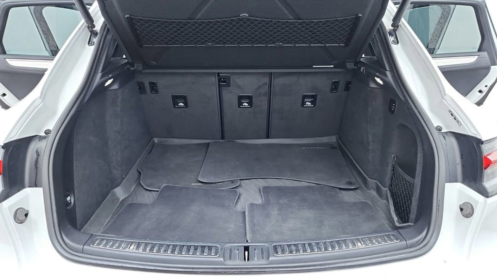 Used 2020 Porsche Macan Turbo image 43