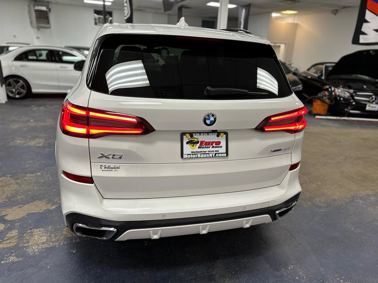 Used 2022 BMW X5 xDrive40i w/ M Sport Package AWD/4WD image 7