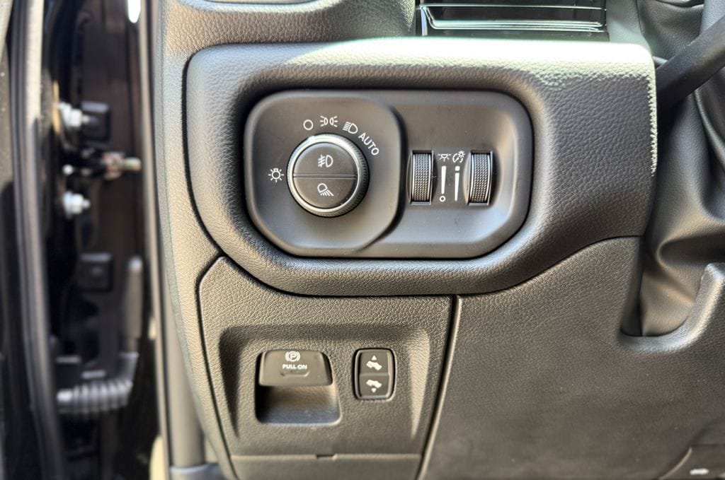 New 2026 RAM 1500 Laramie w/ Night Edition AWD/4WD image 26