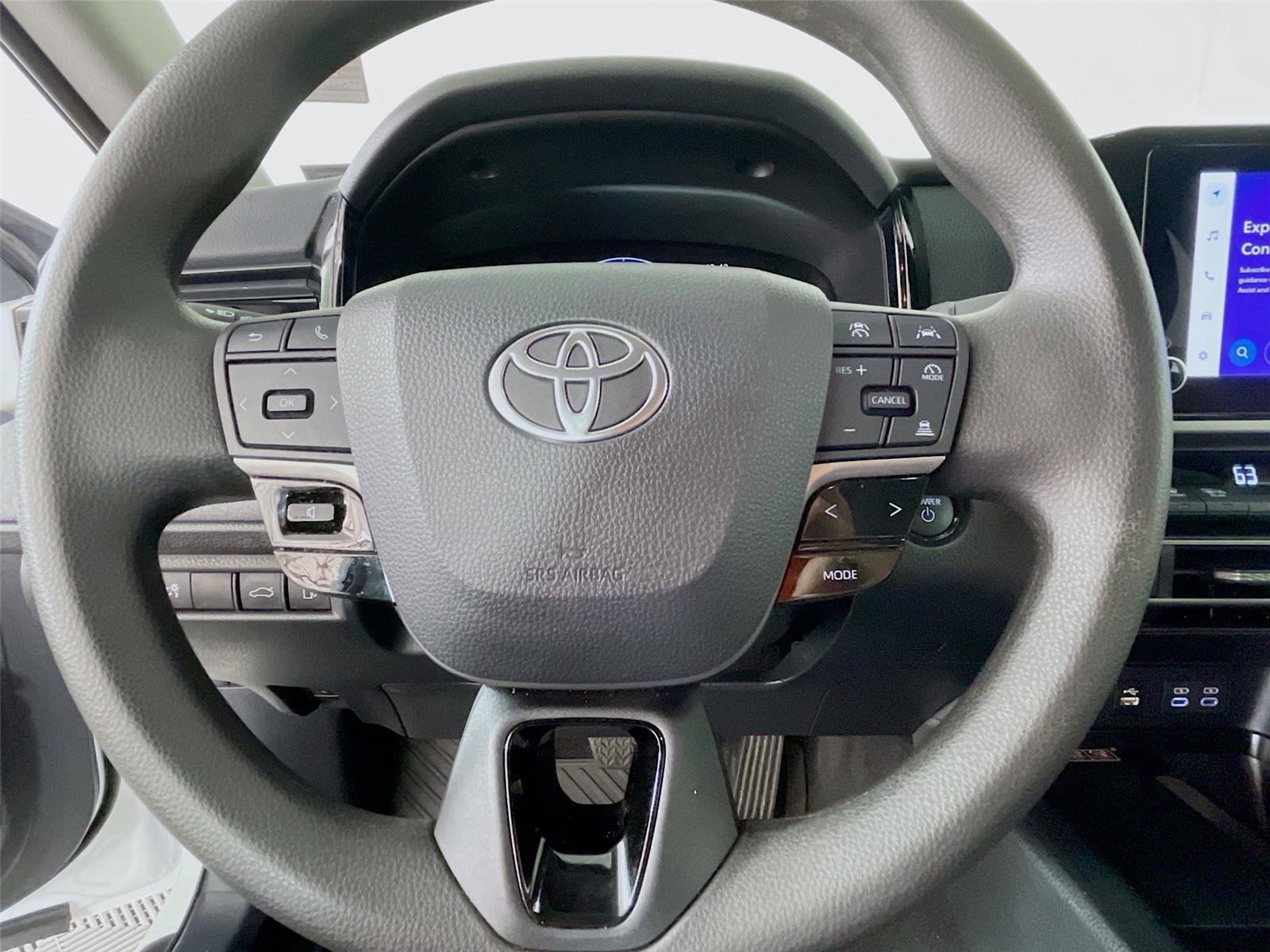Used 2025 Toyota Camry LE w/ Convenience Package FWD image 15