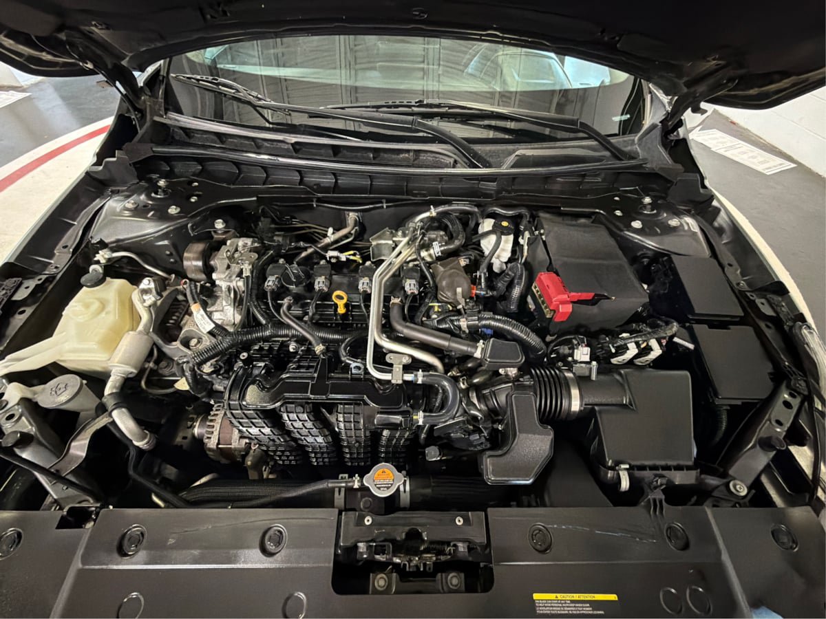 Used 2021 Nissan Altima 2.5 SR FWD image 11