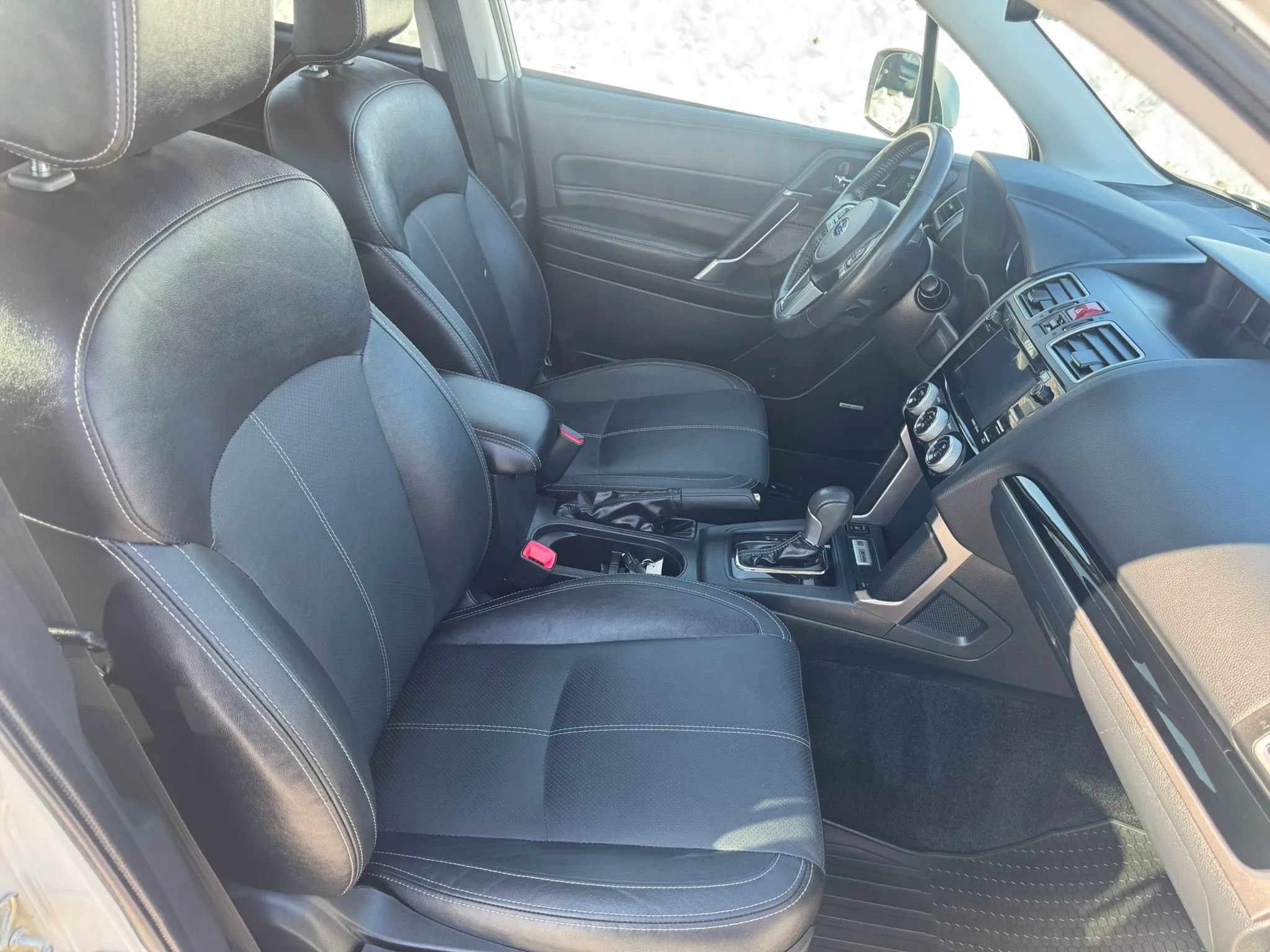 Used 2018 Subaru Forester 2.5i Touring w/ Popular Package #2 AWD/4WD image 13