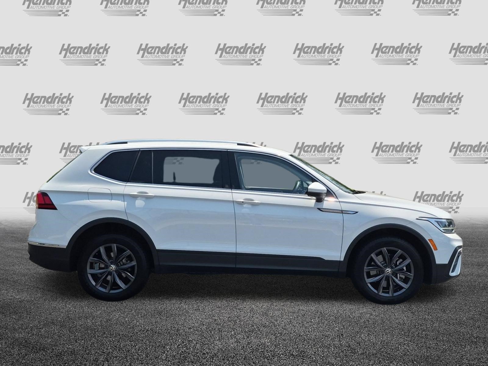 Used 2022 Volkswagen Tiguan SE AWD/4WD image 11