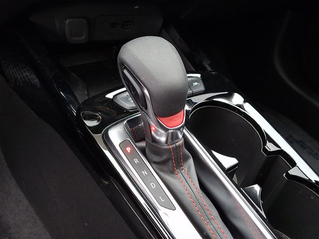 Used 2025 Chevrolet Trax RS w/ Sunroof Package image 15