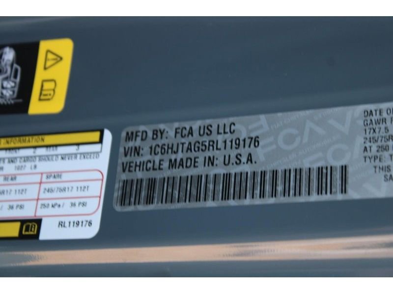 Used 2024 Jeep Gladiator Sport image 20