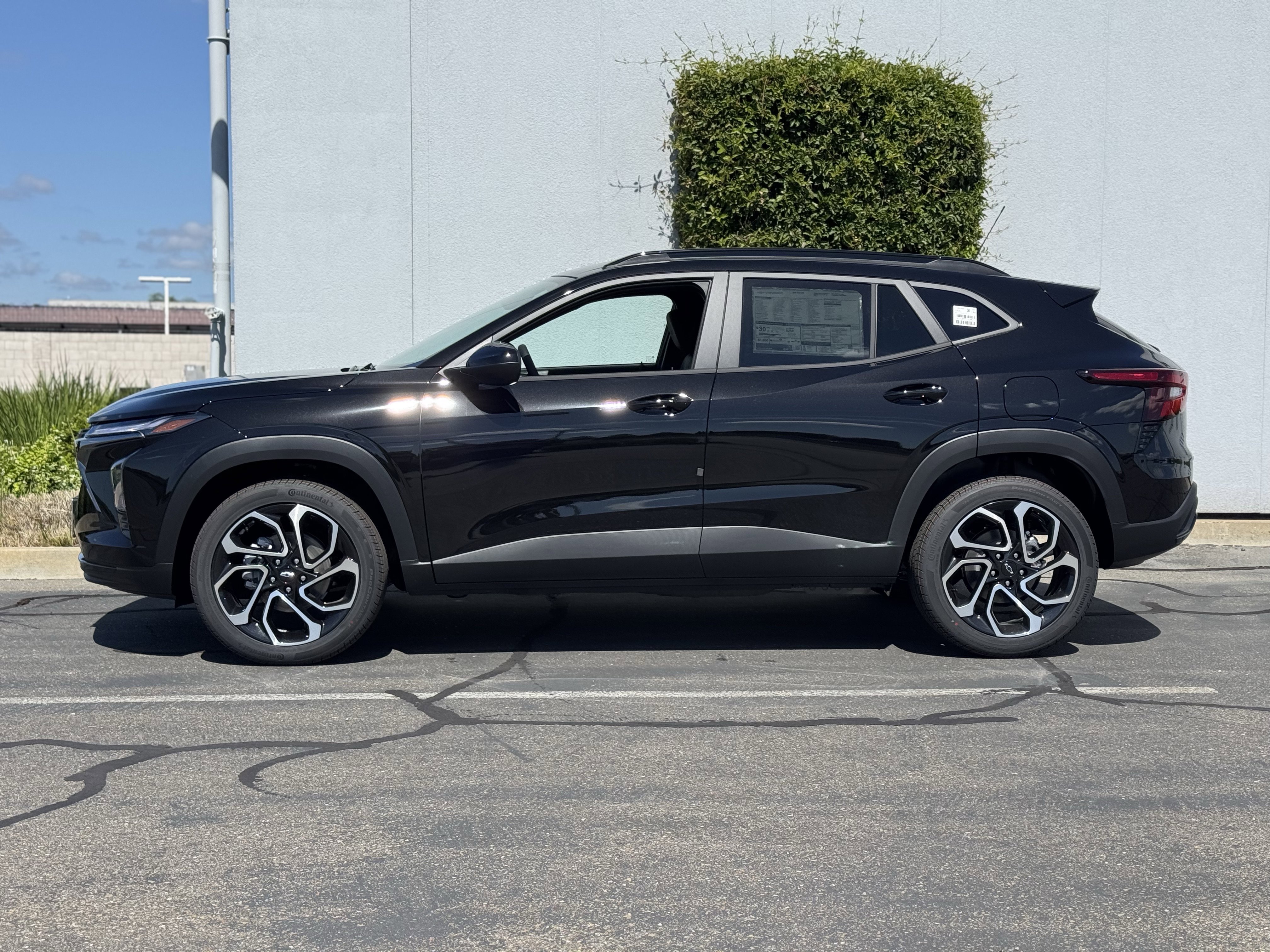 New 2026 Chevrolet Trax RS w/ Driver Confidence Package image 4