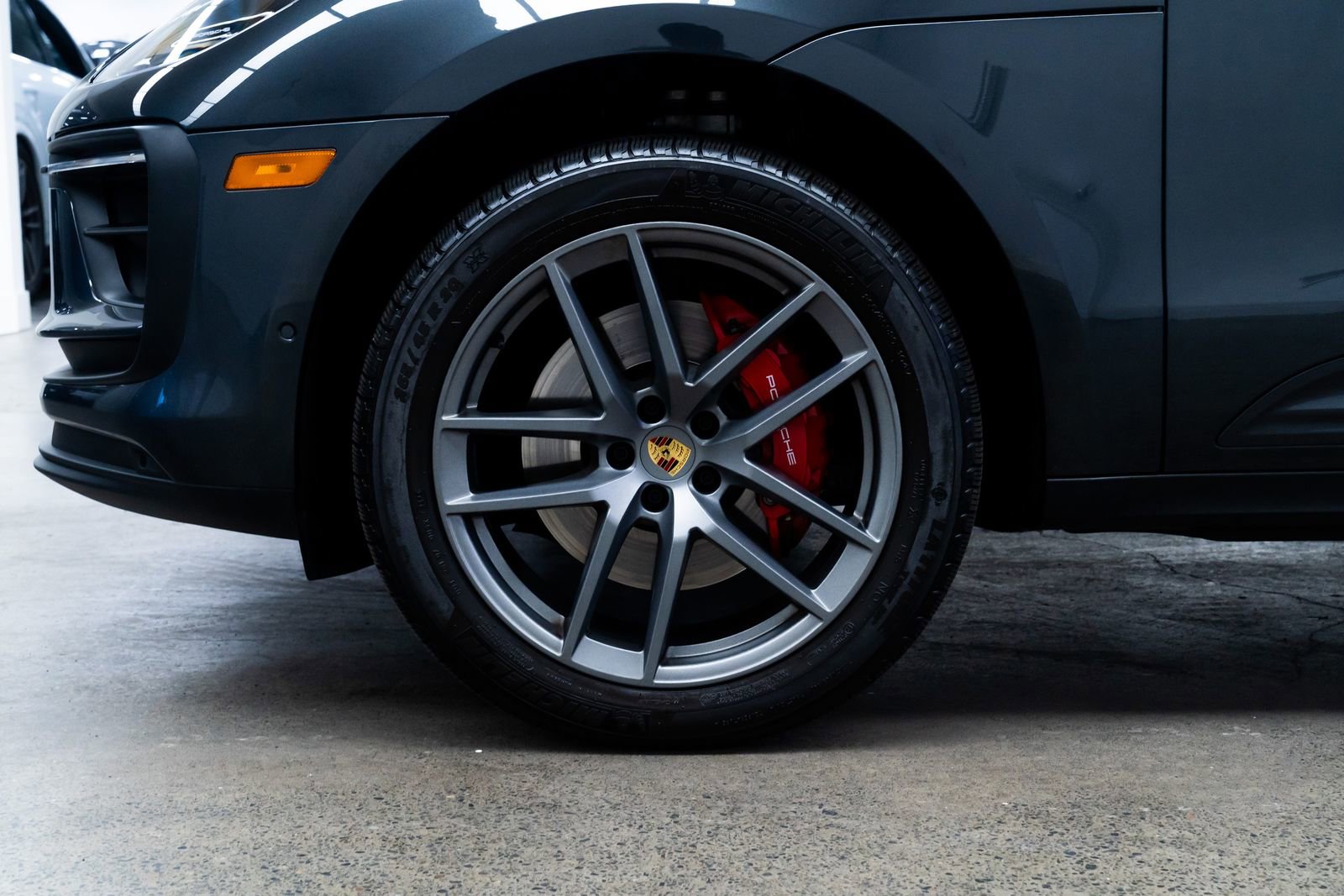 Used 2024 Porsche Macan S AWD/4WD image 7
