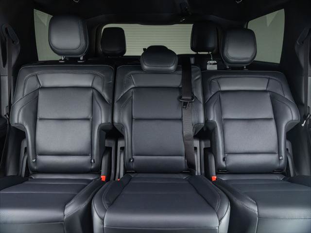 New 2026 Lincoln Navigator Reserve w/ Jet Appearance Package AWD/4WD image 18