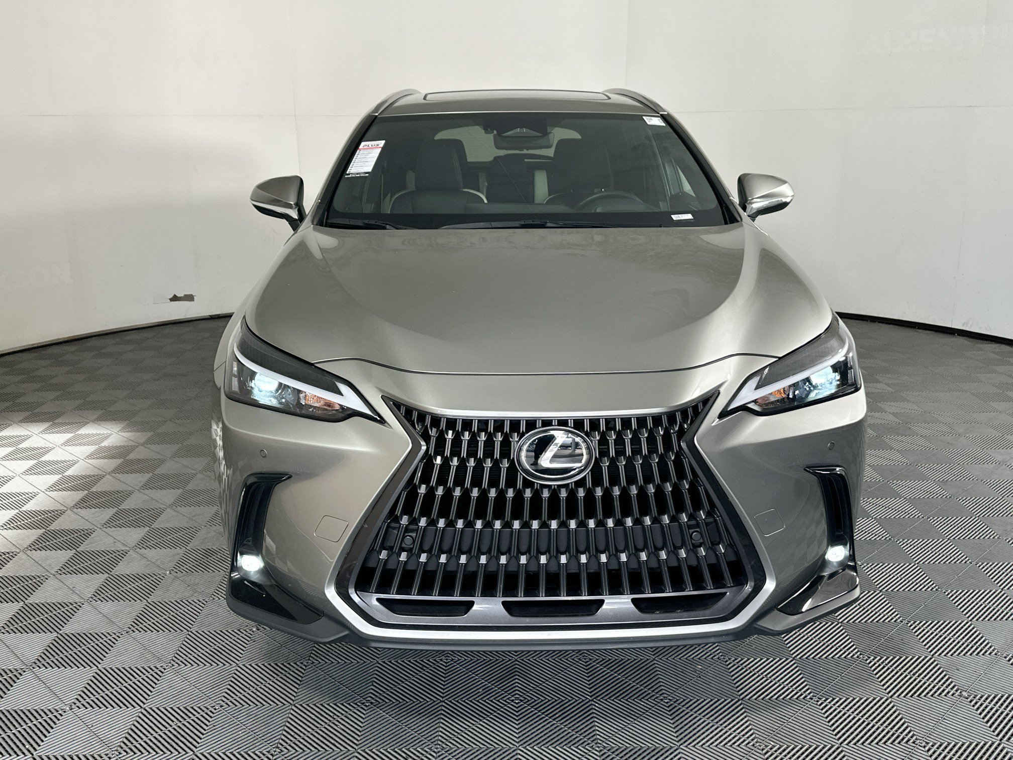 Used 2024 Lexus NX 350h AWD image 8