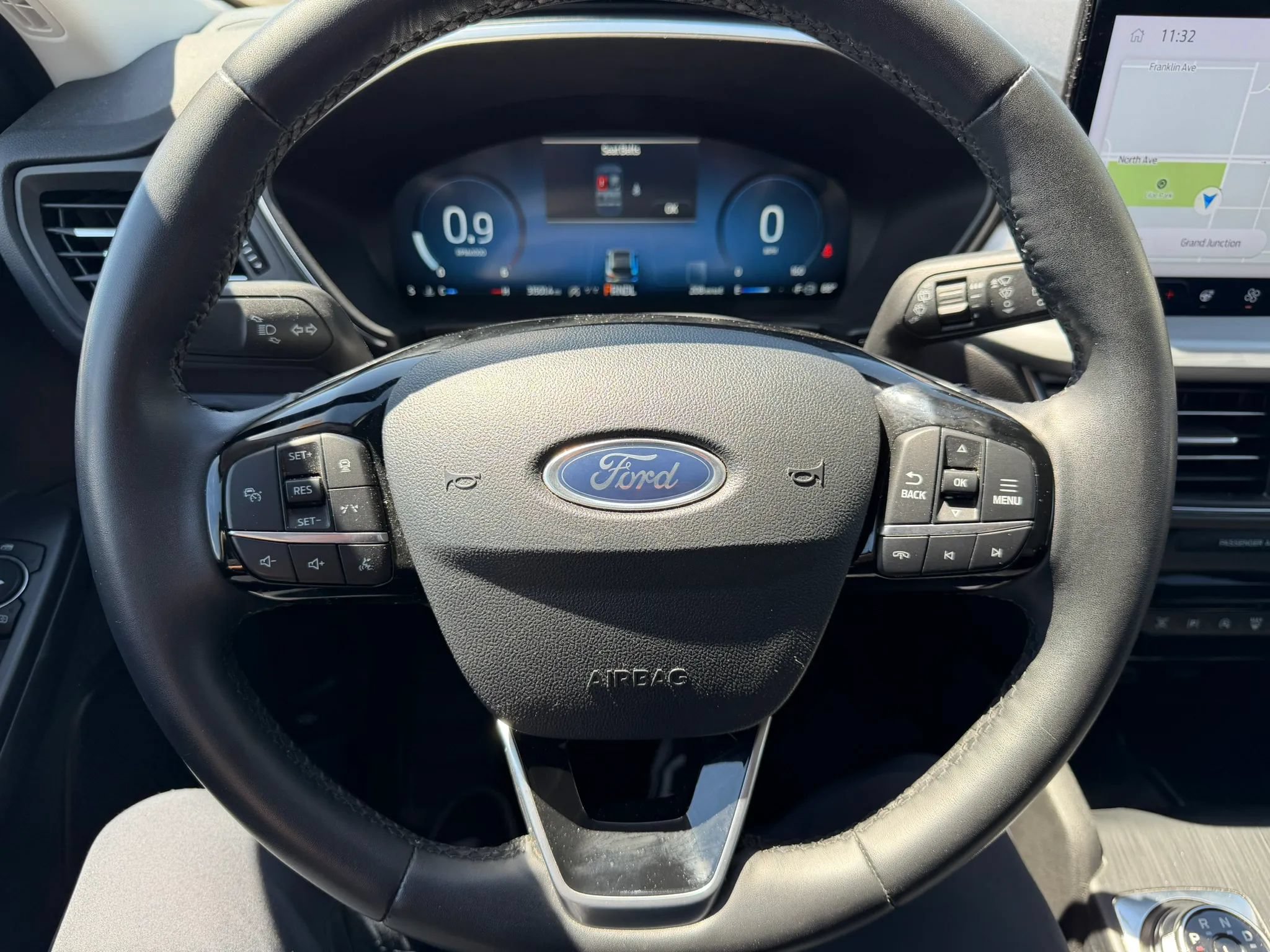 Used 2024 Ford Escape Platinum AWD/4WD image 14