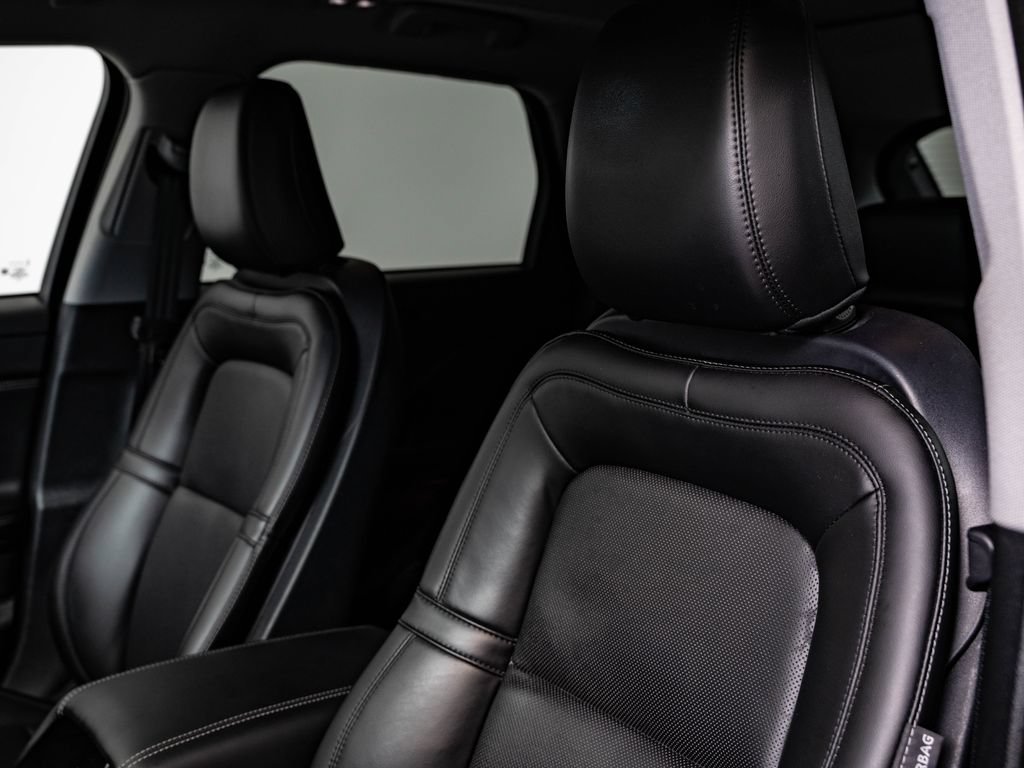 Used 2022 Lincoln Corsair AWD w/ Premium Package image 23