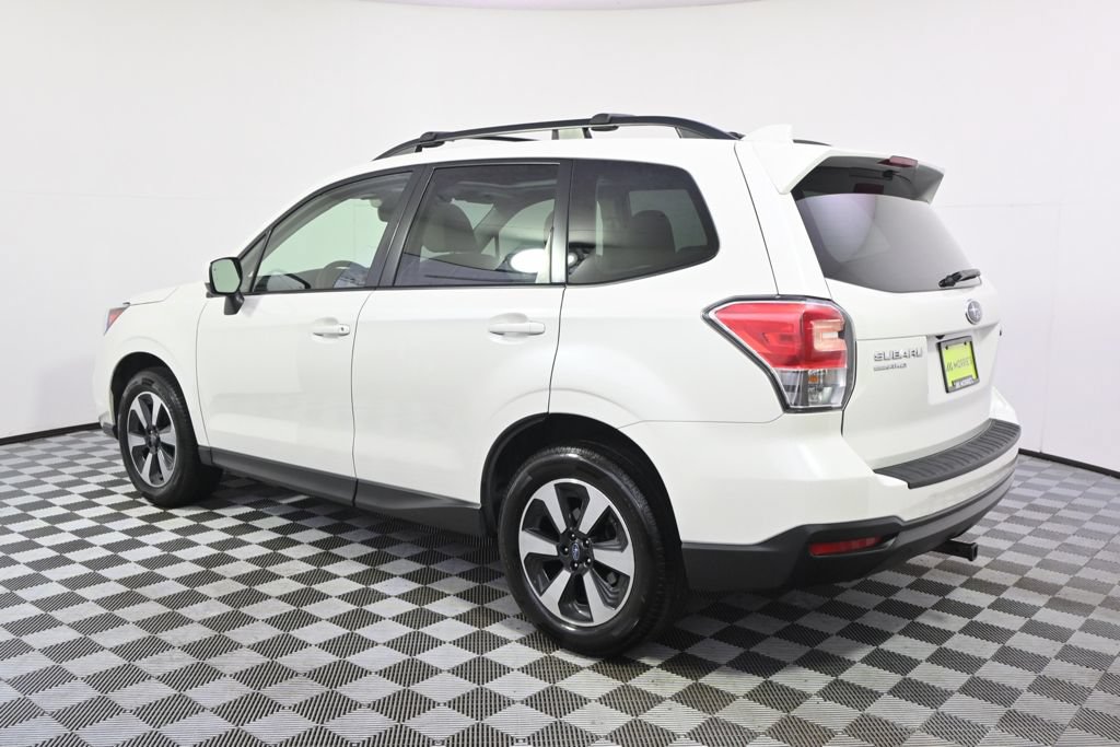 Used 2018 Subaru Forester 2.5i Premium AWD/4WD image 3
